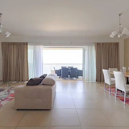 Apartment Cambridge By Homely