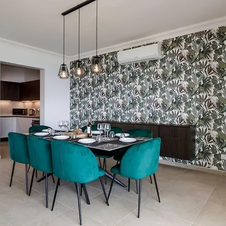 Cambridge By Homely * Sliema