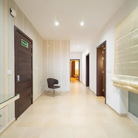 Cambridge By Homely Apartment *