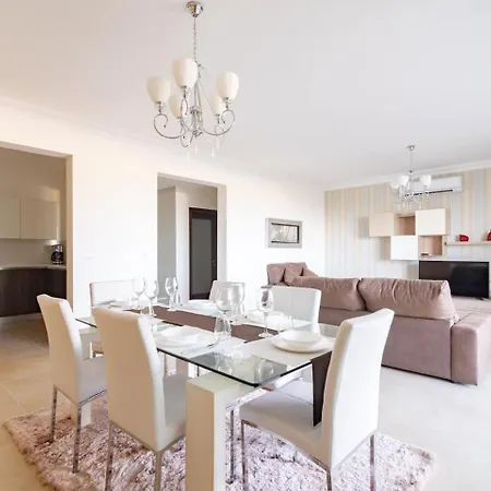 Апартаменты Cambridge By Homely