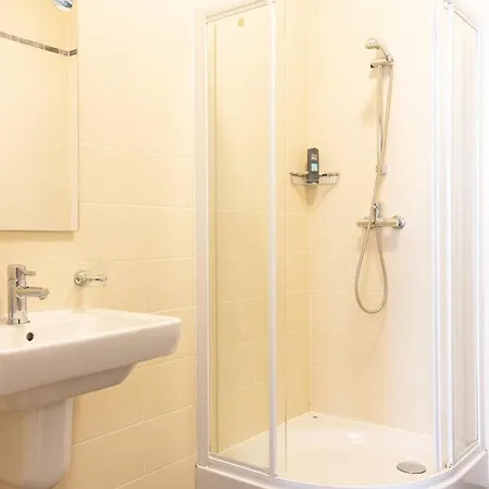 Cambridge By Homely Апартаменты *