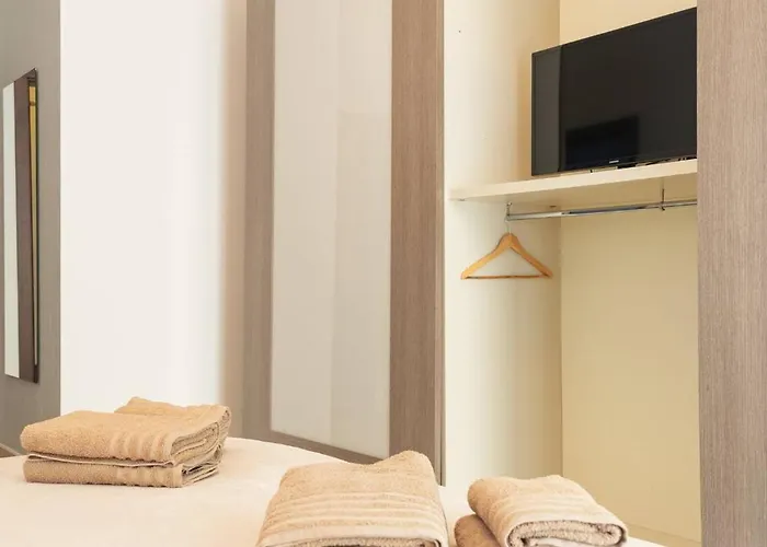 Cambridge By Homely * Sliema