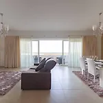 Cambridge By Homely דירה *