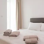 Cambridge By Homely דירה