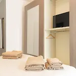 Cambridge By Homely * סליאמה