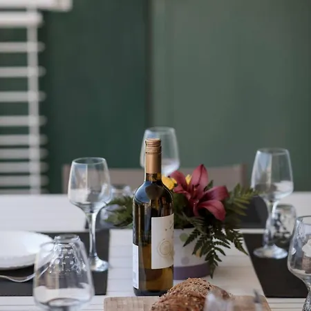 Holiday home Cambridge By Homely