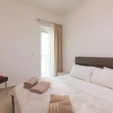 Cambridge By Homely Apartament Sliema