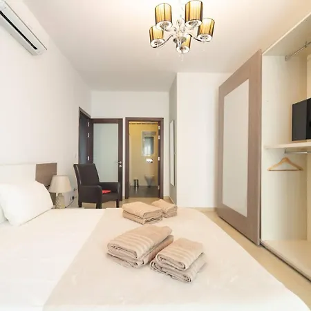 Cambridge By Homely *