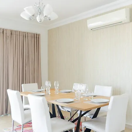 Cambridge By Homely アパート スリーマ