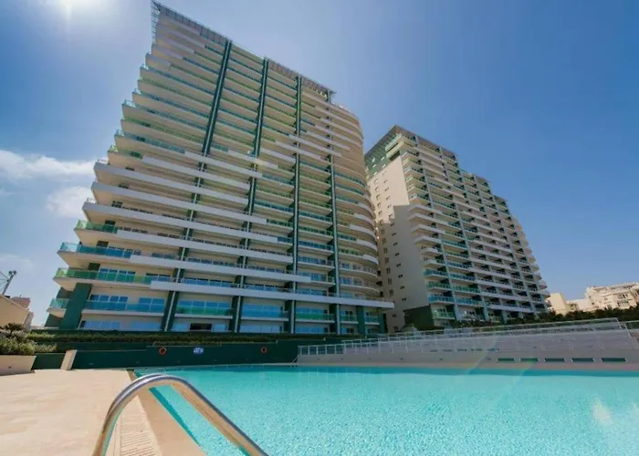 Cambridge By Homely Apartman