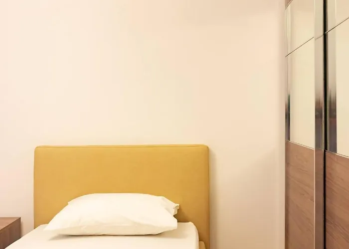 Cambridge By Homely Apartment Sliema