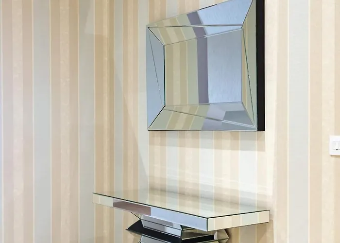 Cambridge By Homely * Sliema