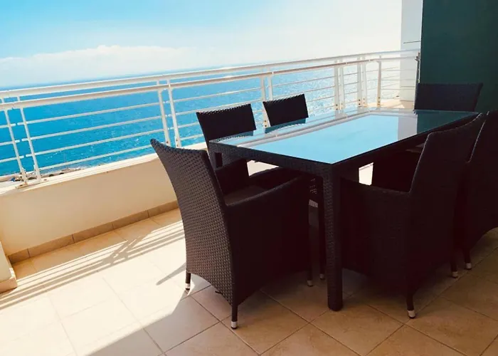 Cambridge By Homely * Sliema