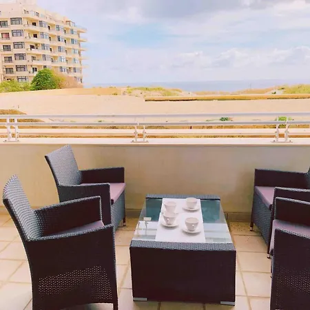 Apartment Cambridge By Homely Sliema