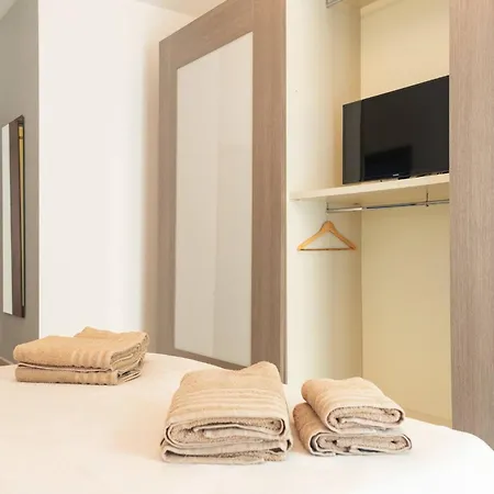 Cambridge By Homely * Sliema