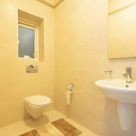 Cambridge By Homely Apartment Sliema