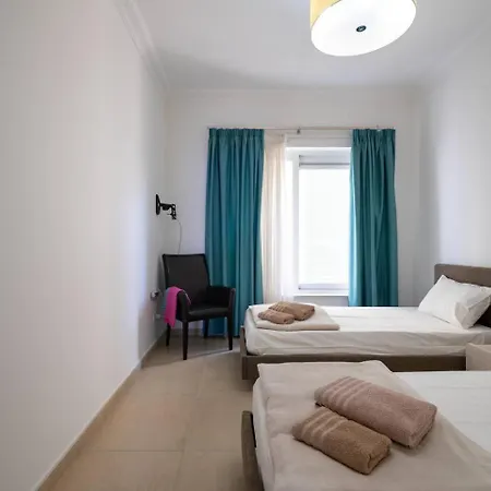 Cambridge By Homely Apartment